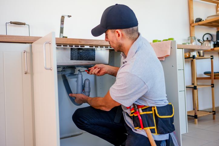 Signs You Need a Commercial Plumbing Repair Service ASAP